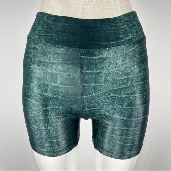 ❤️ Koral Slalom High-Rise Infinity Shorts In Duffle Green Caiman women size XS - Picture 3 of 12
